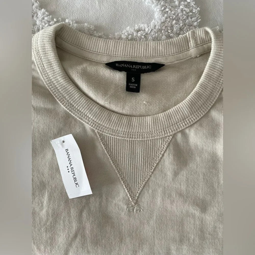 Banana Republic Crewneck Sweater - Picture 4 of 7
